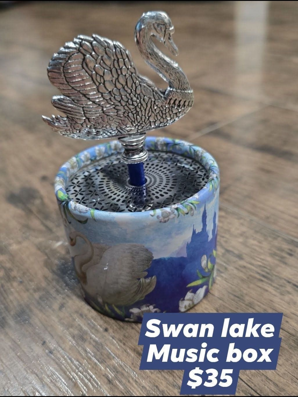 Source Unknown Silver Swan Music Box with Blue Floral Base